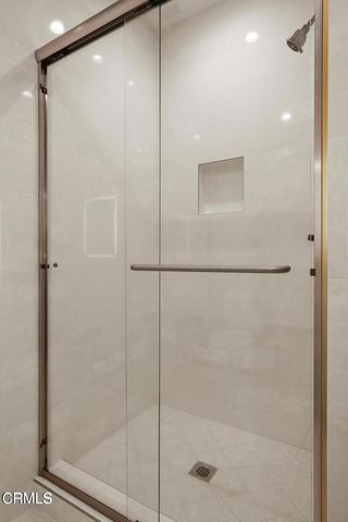 112 N Kenneth Road 201, Burbank, CA 91501