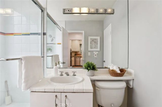 904 Vincent Street, Redondo Beach, CA 90277