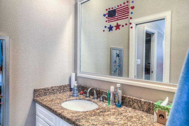 1043 Memorial Village Drive, Houston, TX 77024