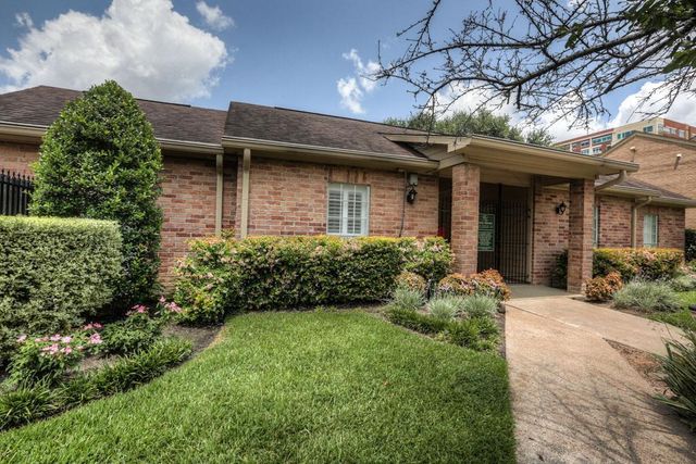1043 Memorial Village Drive, Houston, TX 77024