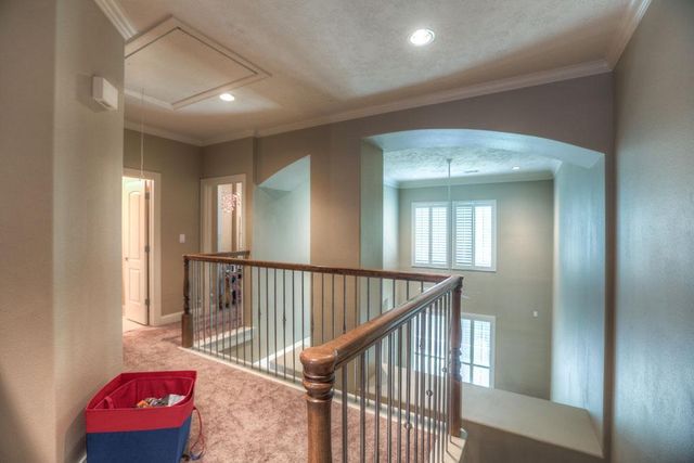 1043 Memorial Village Drive, Houston, TX 77024