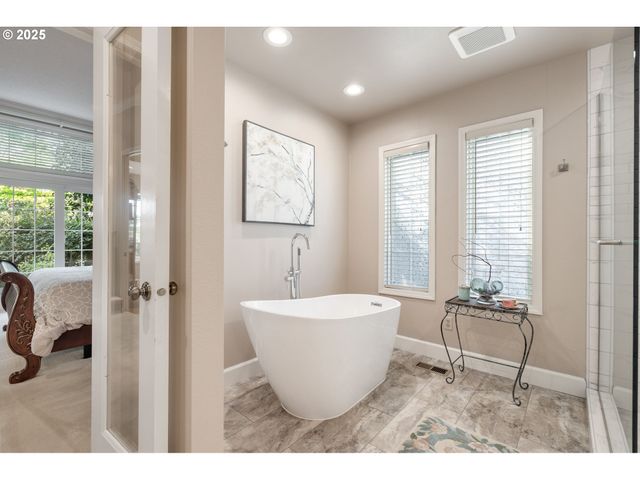 8305 Ne 71ST St, Vancouver, WA 98662