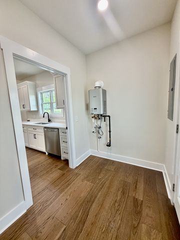 909 Hickory St, Lawrenceburg, TN 38464