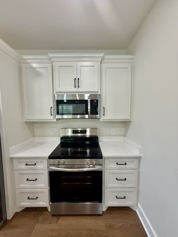 909 Hickory St, Lawrenceburg, TN 38464