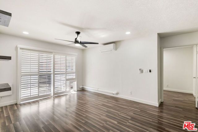 327 Chestnut Avenue 104, Long Beach, CA 90802