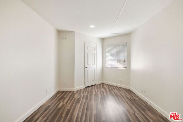 327 Chestnut Avenue 104, Long Beach, CA 90802