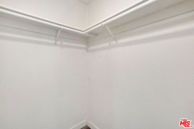 327 Chestnut Avenue 104, Long Beach, CA 90802