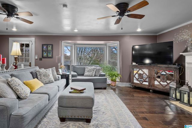 604 4TH AVENUE S, Jasper, AL 35501