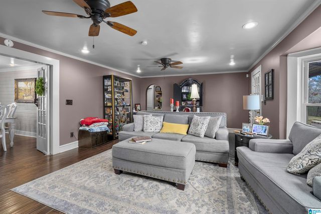 604 4TH AVENUE S, Jasper, AL 35501