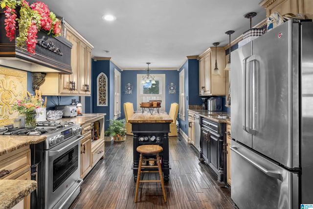 604 4TH AVENUE S, Jasper, AL 35501