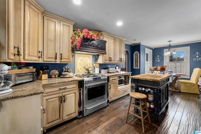 604 4TH AVENUE S, Jasper, AL 35501