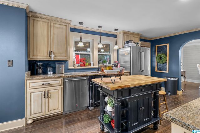 604 4TH AVENUE S, Jasper, AL 35501