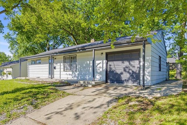 5910 N Park Avenue, Gladstone, MO 64118