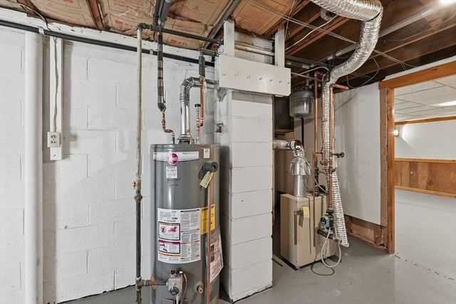 43 Robin Rd, Worcester, MA 01604