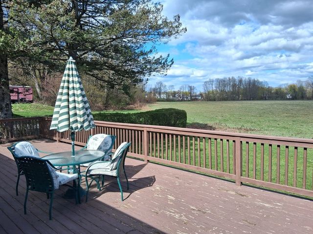 43 Robin Rd, Worcester, MA 01604