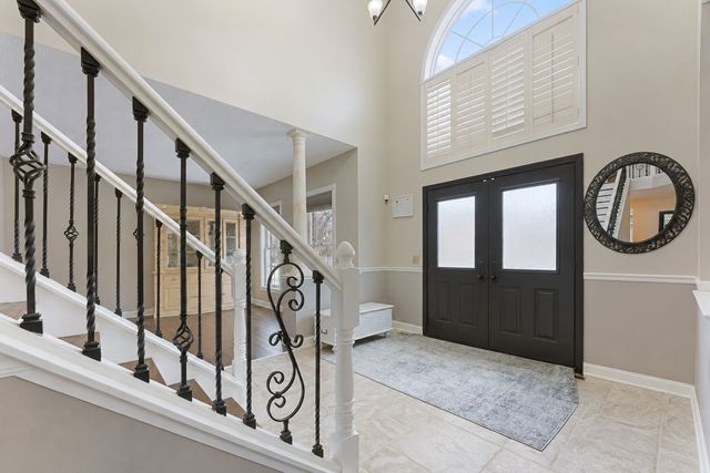 6453 Oxford Road N, Shakopee, MN 55379
