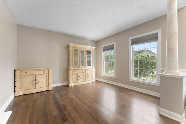 6453 Oxford Road N, Shakopee, MN 55379