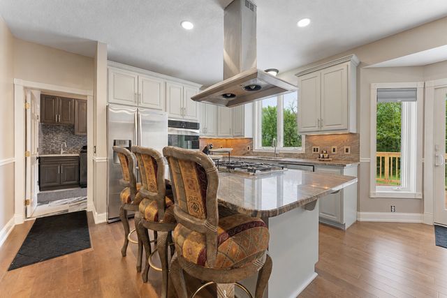 6453 Oxford Road N, Shakopee, MN 55379