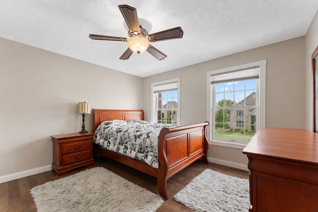 6453 Oxford Road N, Shakopee, MN 55379