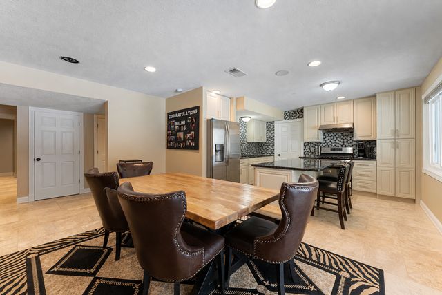 6453 Oxford Road N, Shakopee, MN 55379