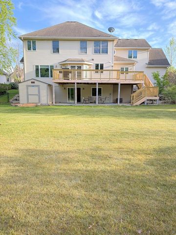 6453 Oxford Road N, Shakopee, MN 55379