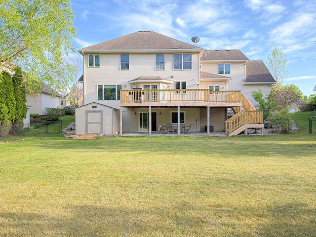 6453 Oxford Road N, Shakopee, MN 55379