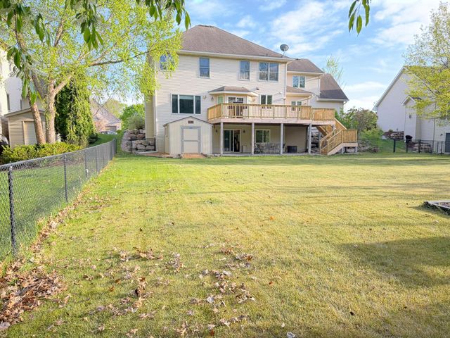 6453 Oxford Road N, Shakopee, MN 55379