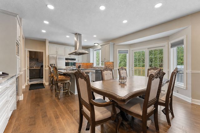6453 Oxford Road N, Shakopee, MN 55379