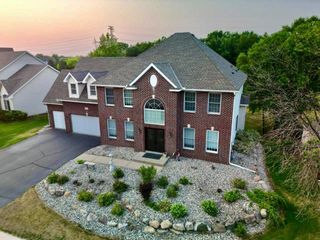 6453 Oxford Road N, Shakopee, MN 55379