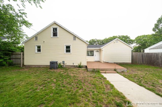 2357 Crozier Avenue, Muskegon City, MI 49441