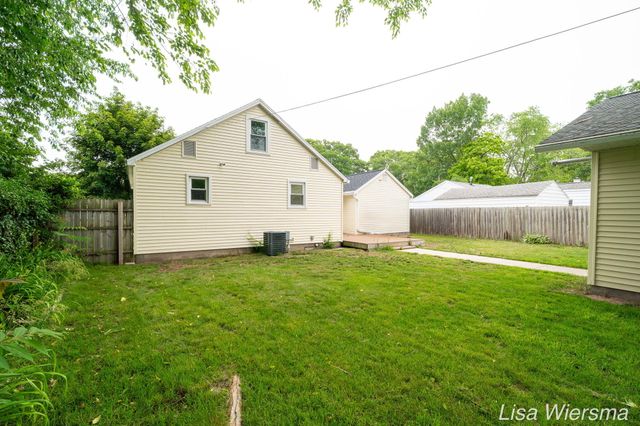 2357 Crozier Avenue, Muskegon City, MI 49441