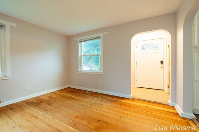 2357 Crozier Avenue, Muskegon City, MI 49441