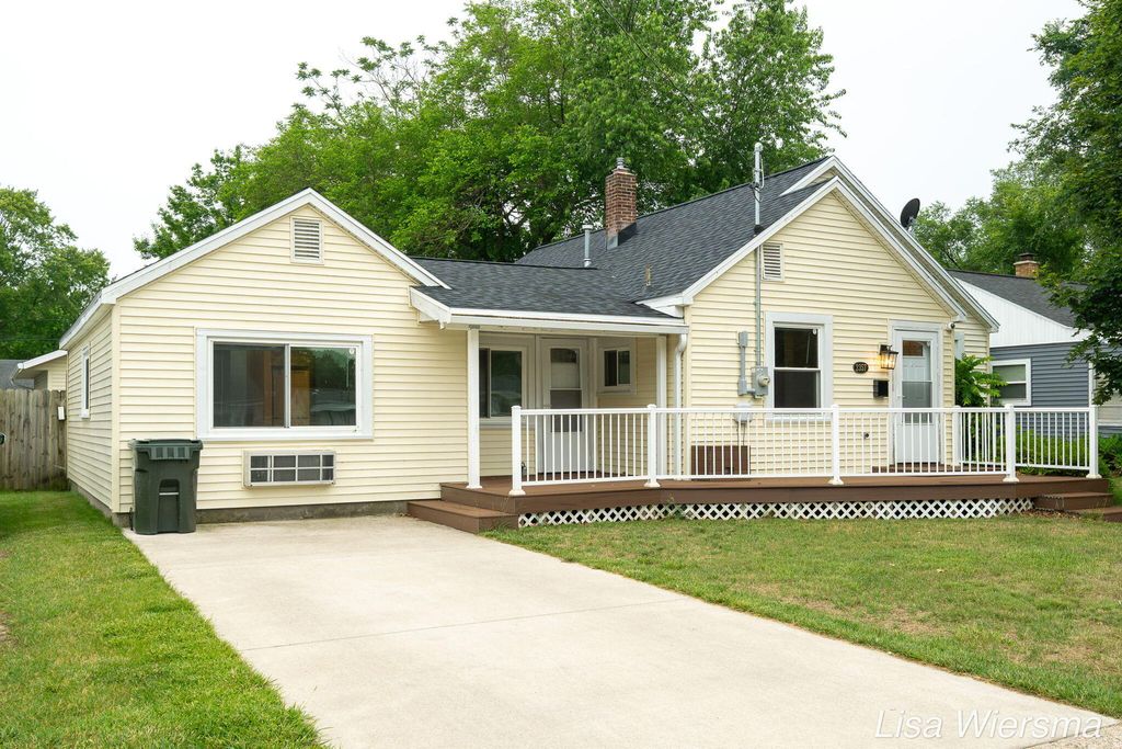 2357 Crozier Avenue, Muskegon City, MI 49441