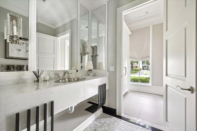 2240 Del Monte Drive, Houston, TX 77019