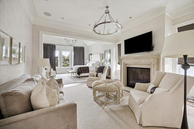 2240 Del Monte Drive, Houston, TX 77019