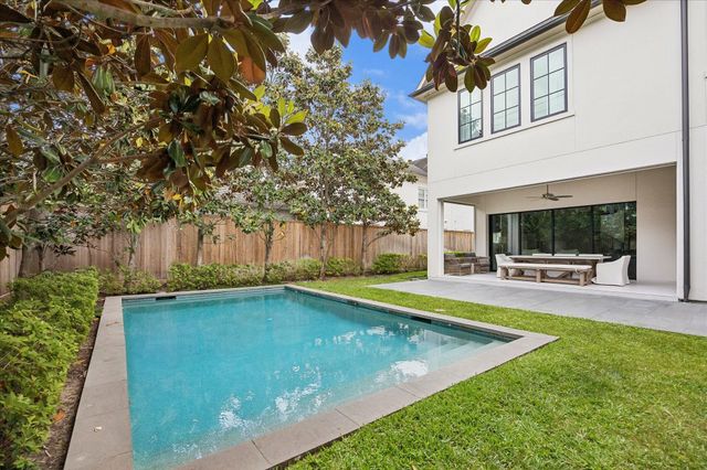 2240 Del Monte Drive, Houston, TX 77019