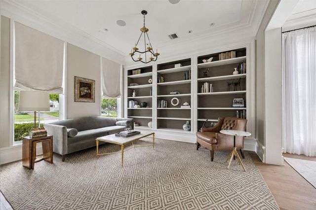 2240 Del Monte Drive, Houston, TX 77019