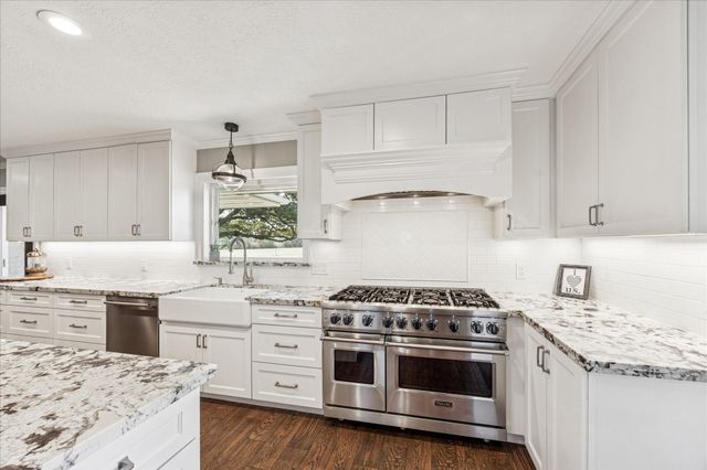 2489 Bartlett Road, Sealy, TX 77474