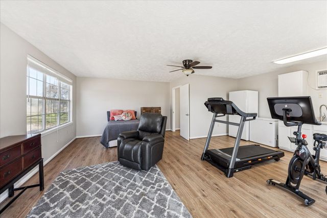 2489 Bartlett Road, Sealy, TX 77474