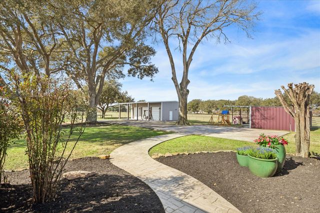 2489 Bartlett Road, Sealy, TX 77474