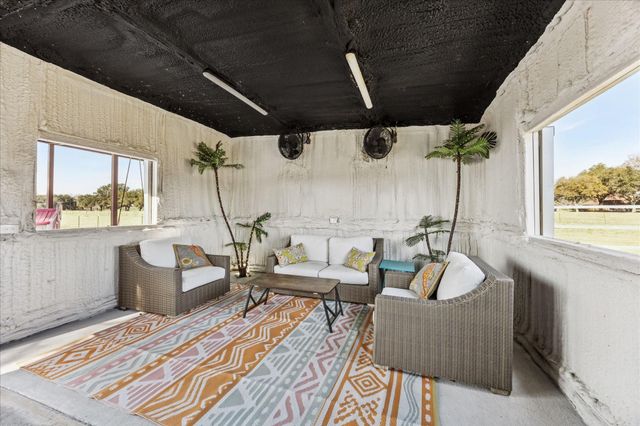 2489 Bartlett Road, Sealy, TX 77474