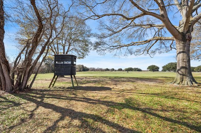 2489 Bartlett Road, Sealy, TX 77474
