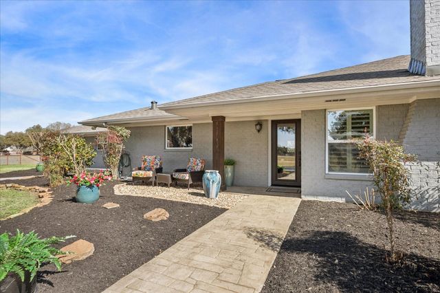 2489 Bartlett Road, Sealy, TX 77474