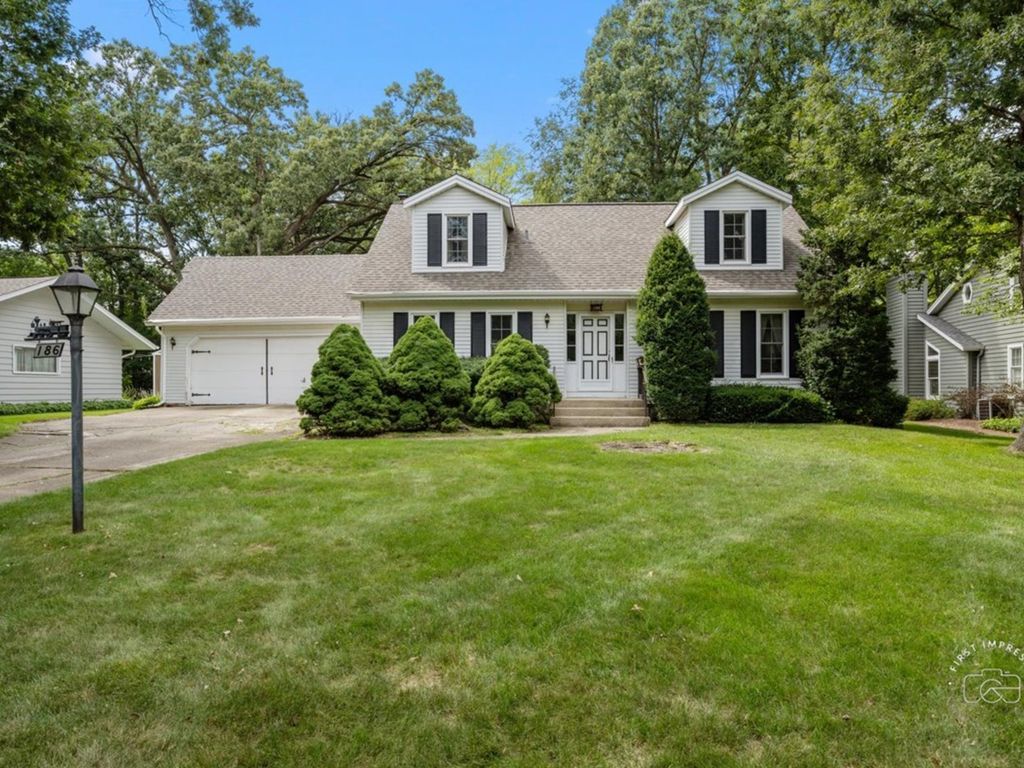 186 Westgate Drive, Elgin, IL 60123