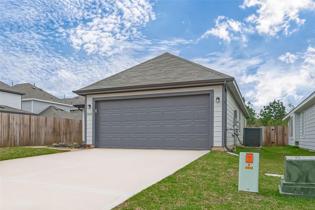 2412 Cave Fish Drive, Conroe, TX 77384