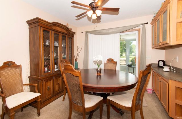 1025 E 485 N, Howe, IN 46746