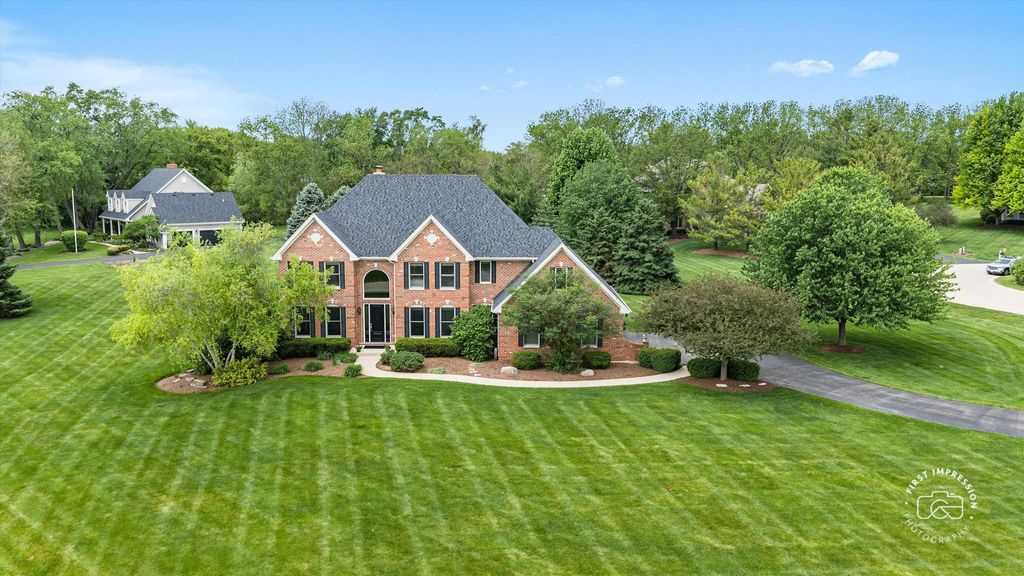Image 35 of property listing at 38W535 RED BAY Court, St. Charles, IL 60175