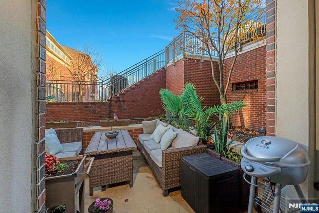 26 Avenue Port Imp B37, West New York, NJ 07093