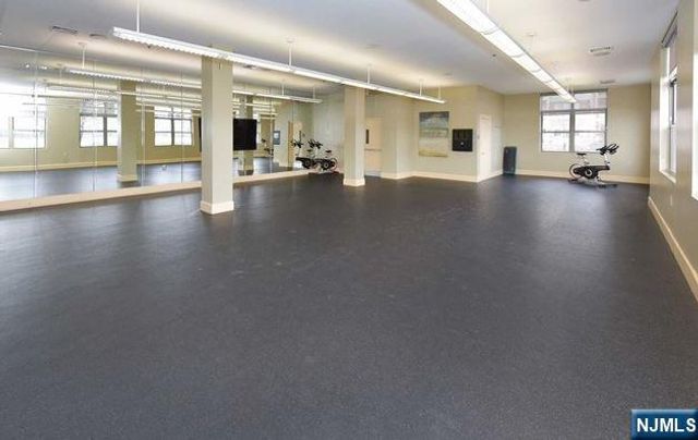 26 Avenue Port Imp B37, West New York, NJ 07093