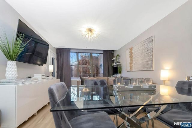 26 Avenue Port Imp B37, West New York, NJ 07093